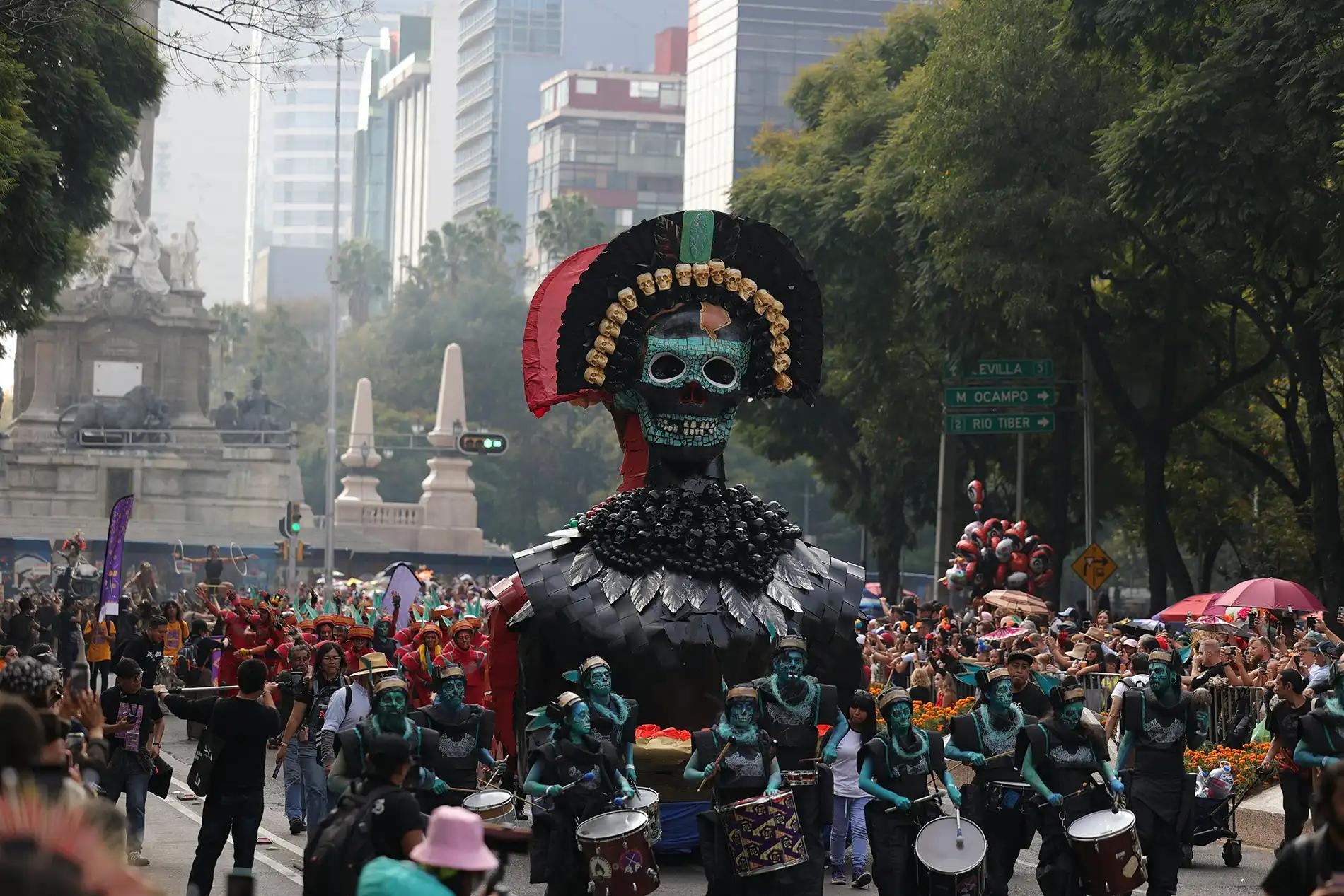 Ölüler Günü Geçiti